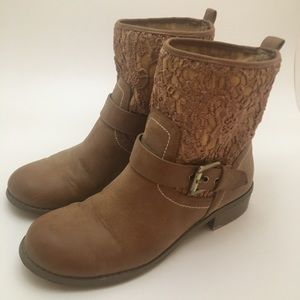 Guess Lace Booties size 7.5